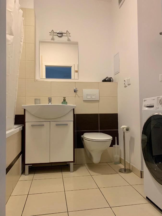 באנסקה ביסטריצה Bl - The Executive Suite, Boru - 24Hr Self Check-In, Free Private Parking, Balcony With Mountain View, 5 Minute Walk To City Center מראה חיצוני תמונה