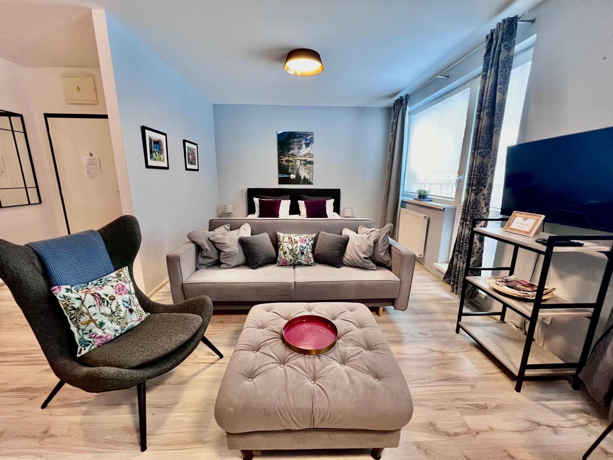 באנסקה ביסטריצה Bl - The Executive Suite, Boru - 24Hr Self Check-In, Free Private Parking, Balcony With Mountain View, 5 Minute Walk To City Center מראה חיצוני תמונה